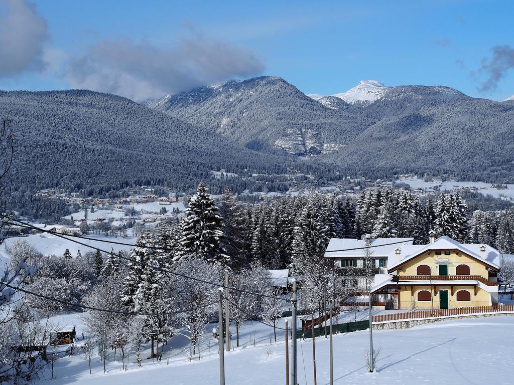 Hotel Belvedere Roana Exteriör bild